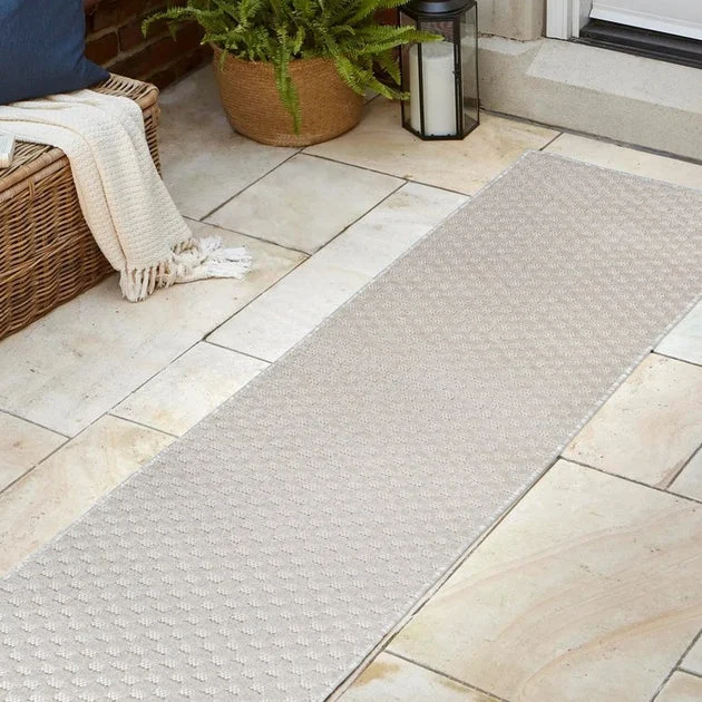 Finn High-Low Modern Minimalist Checkered Monotone 2' x 8' Indoor/Outdoor Runner Rug - Ivory/Cream