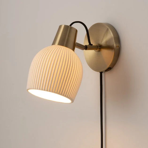 Sconce Petaluma Alex Brokamp 1 Lamp Weathered Brass/Bone/White Bone Porcelain