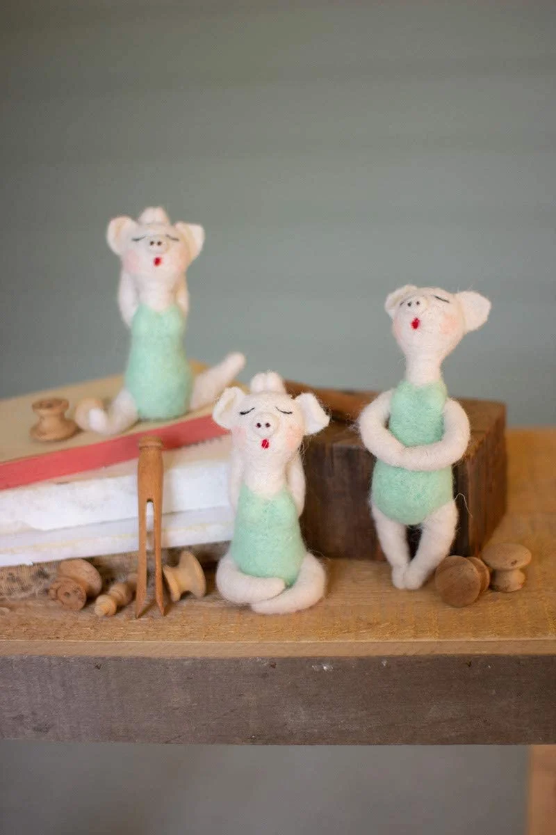 Kalalou CHB2225 Felt Yoga Pigs Set of 3