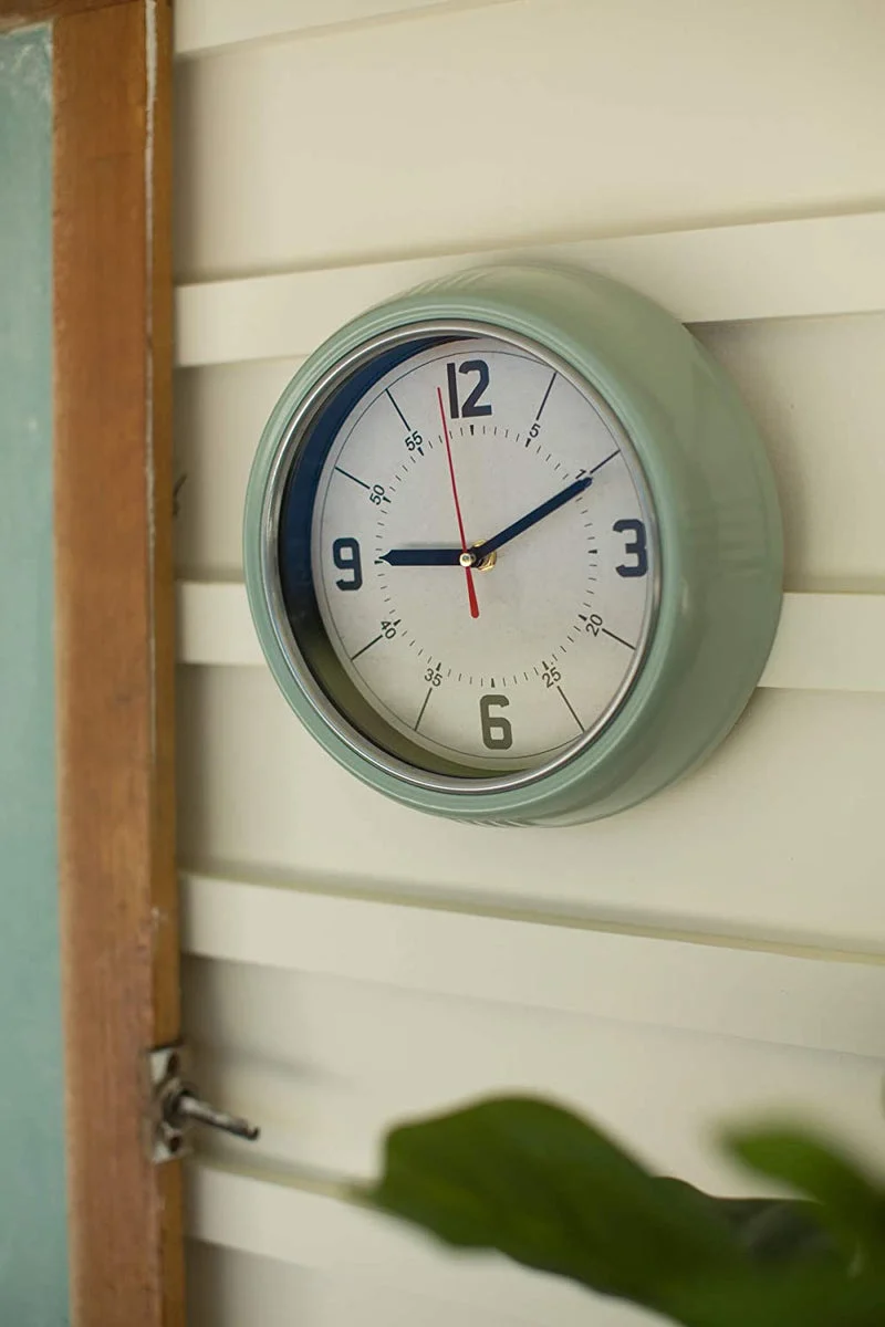 Kalalou CHNG1000 Iron Wall Clock Light Green