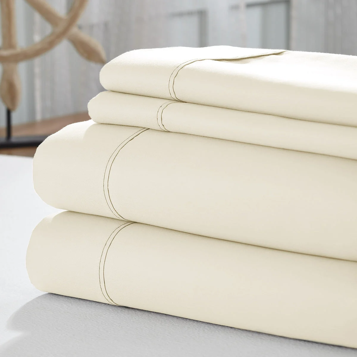 Como 4 Piece 1800 Thread Count California King Size Sheet Set The Urban Port, Cream