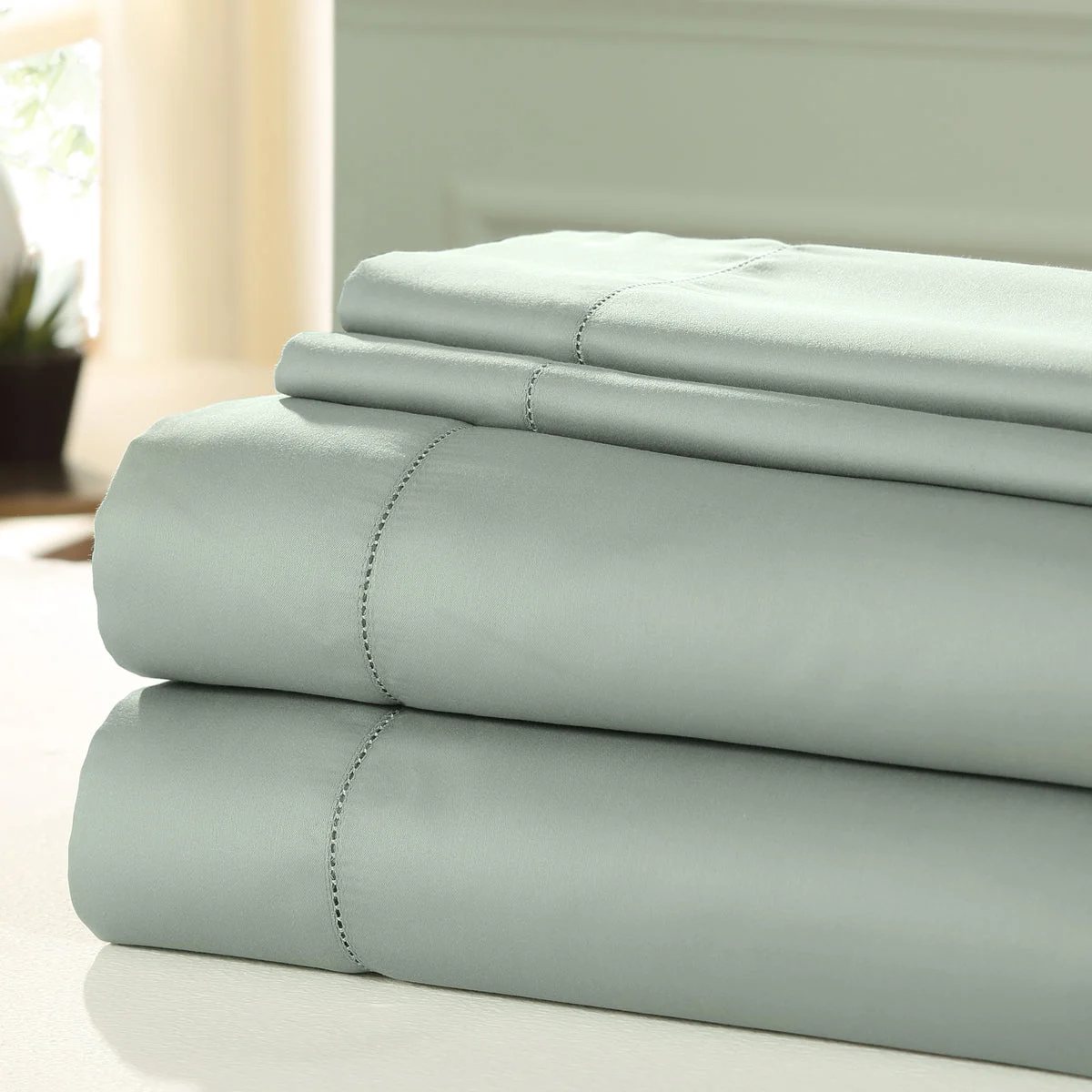 Nancy 4 Piece 1200 Thread Count California King Size Sheet Set The Urban Port, Green