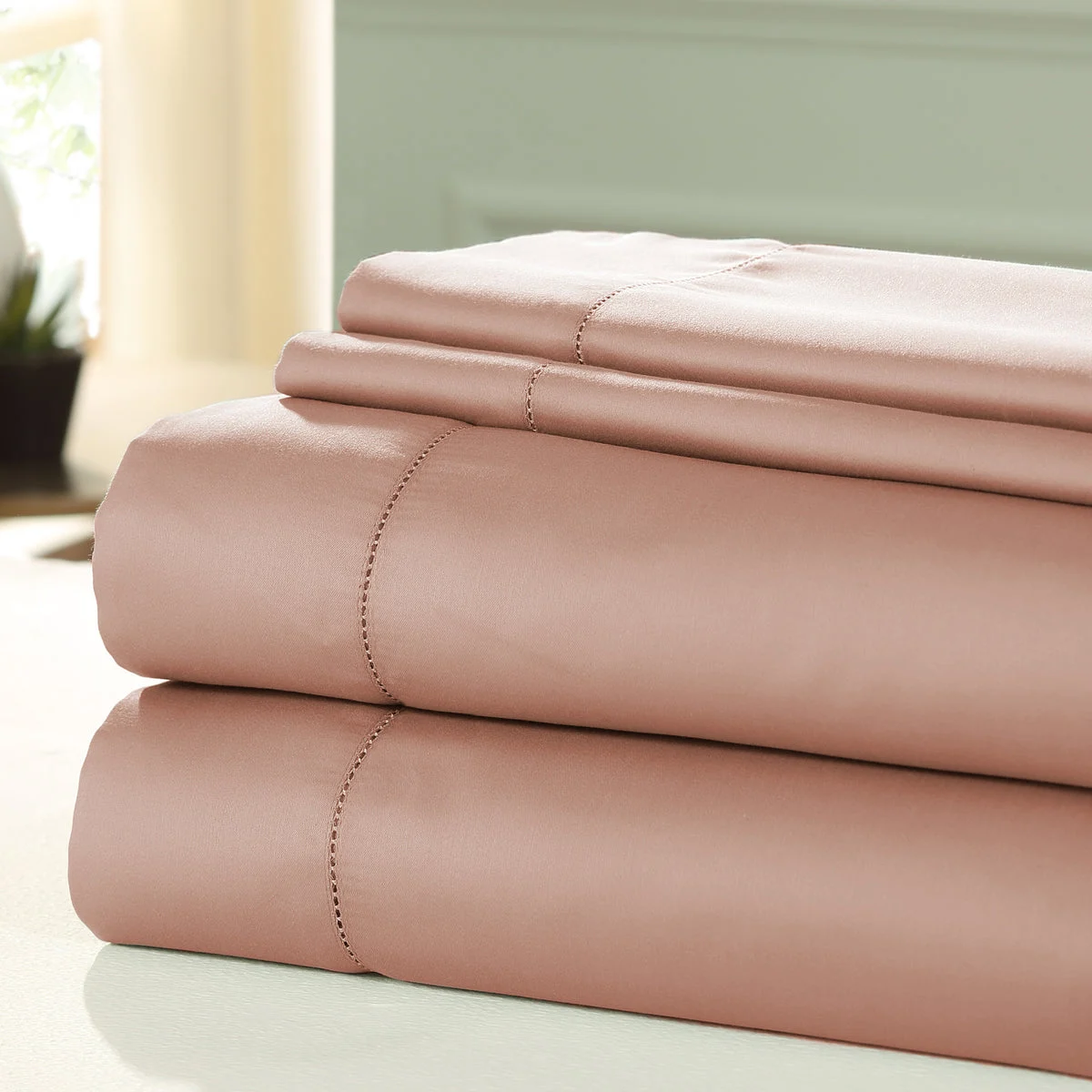 Nancy 4 Piece 1200 Thread Count California King Size Sheet Set The Urban Port, Pink