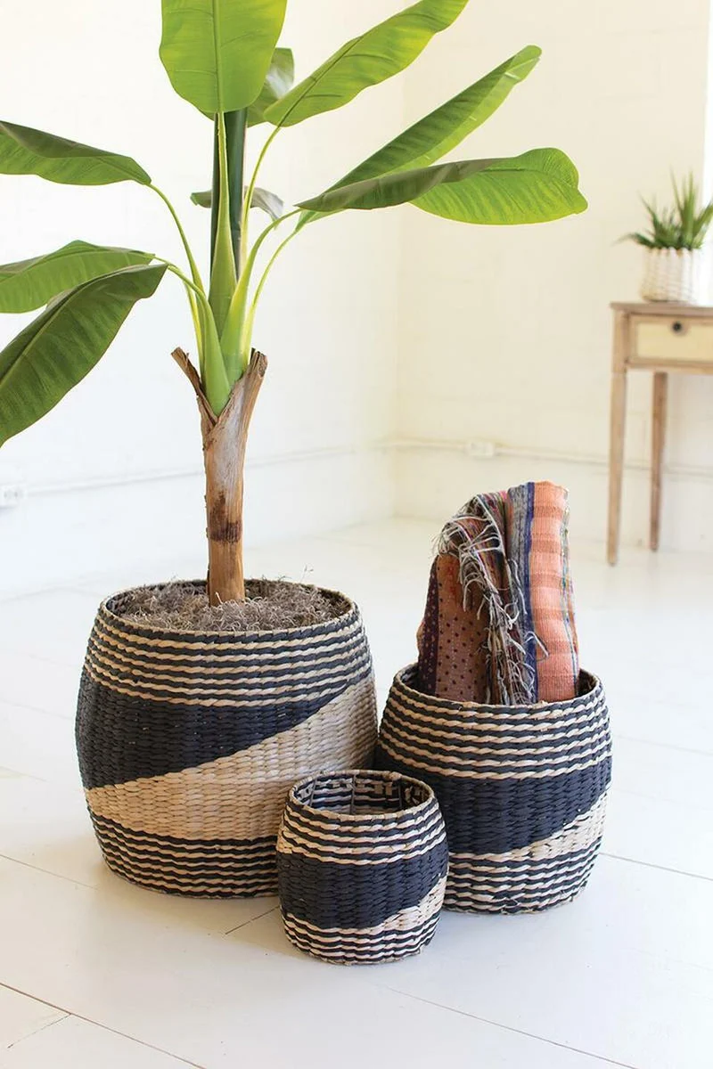 Kalalou CCH1163 Round Black And Natural Seagrass Baskets Set of 3