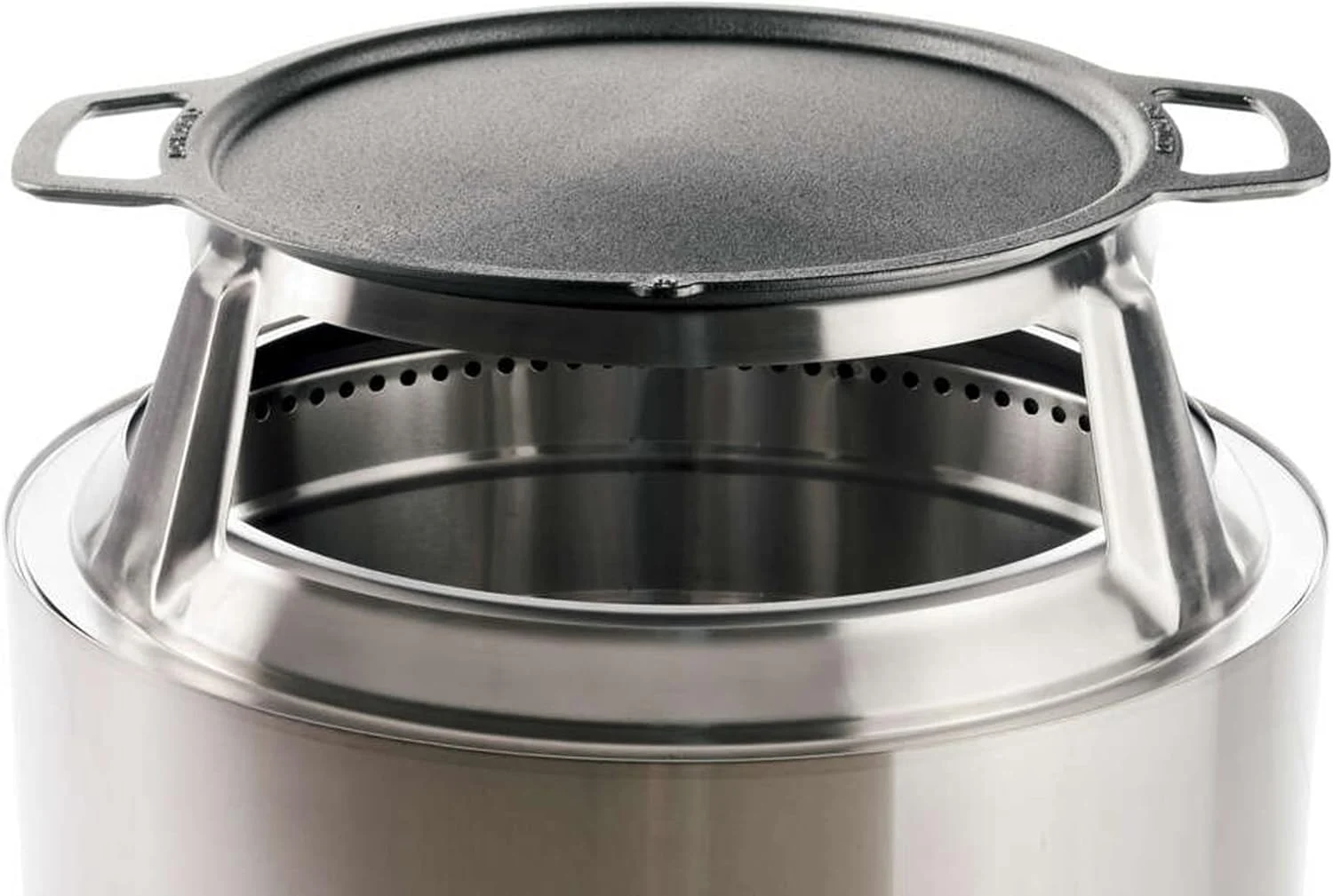 Solo Stove Yukon Griddle + Hub, Cast Iron Cookware with Stainless steel Hub for 8” Elevation, Addition to Yukon fire pit, Weight: 21 lbs, Cooking surface diameter: 17.75″